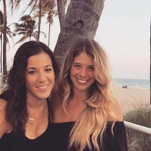 Meet your Posher, Dana